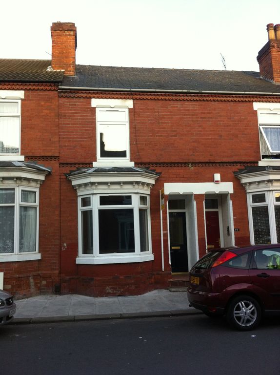 Property photo 1 of 4 Front