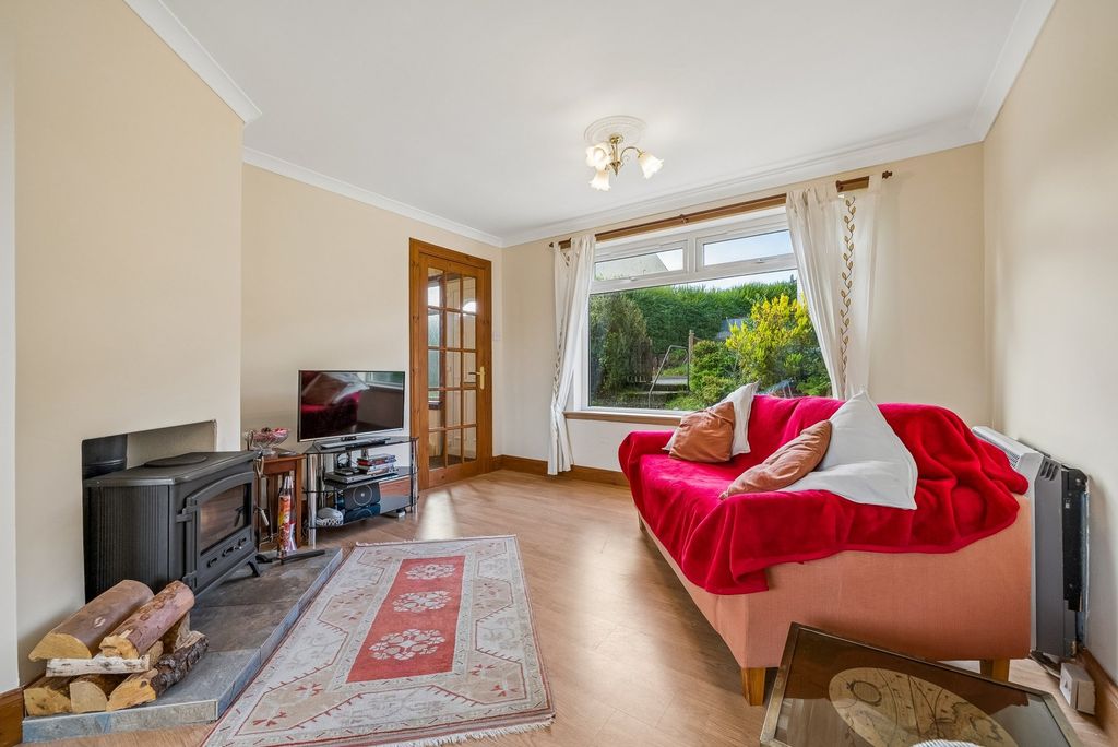 Property photo 2 of 18 Picture No. 13