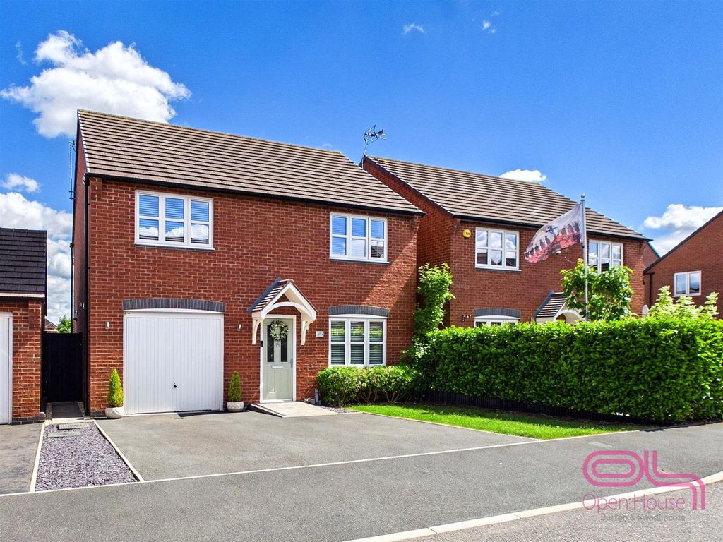 Property photo 3 of 28 St Mary's Drive, Stretton (2).Jpg