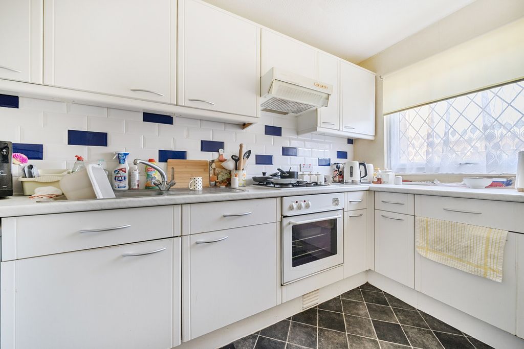 Property photo 2 of 13 Kitchen