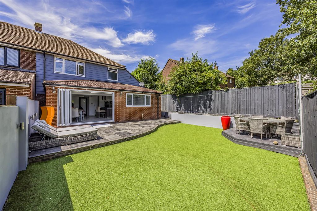 Property photo 3 of 26 58 Farlington Avenue, Drayton-Porticomarketing-Sol
