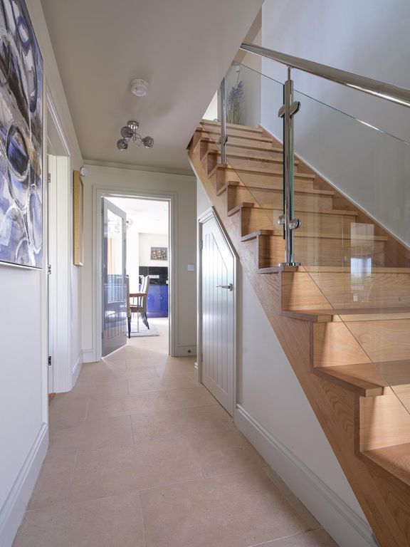 Property photo 2 of 29 Image