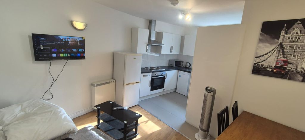 Property photo 2 of 9 Whatsapp Image 2026-05-28 At 11.27.50 (6)