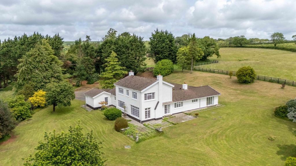 Property photo 1 of 11 Cwm 1.Jpg