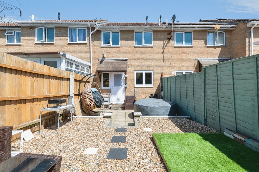 Property photo 3 of 19