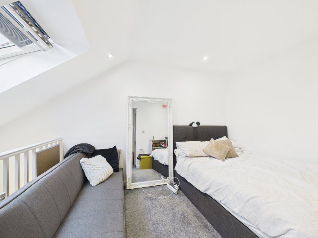 Property photo 3 of 10 Picture No. 23