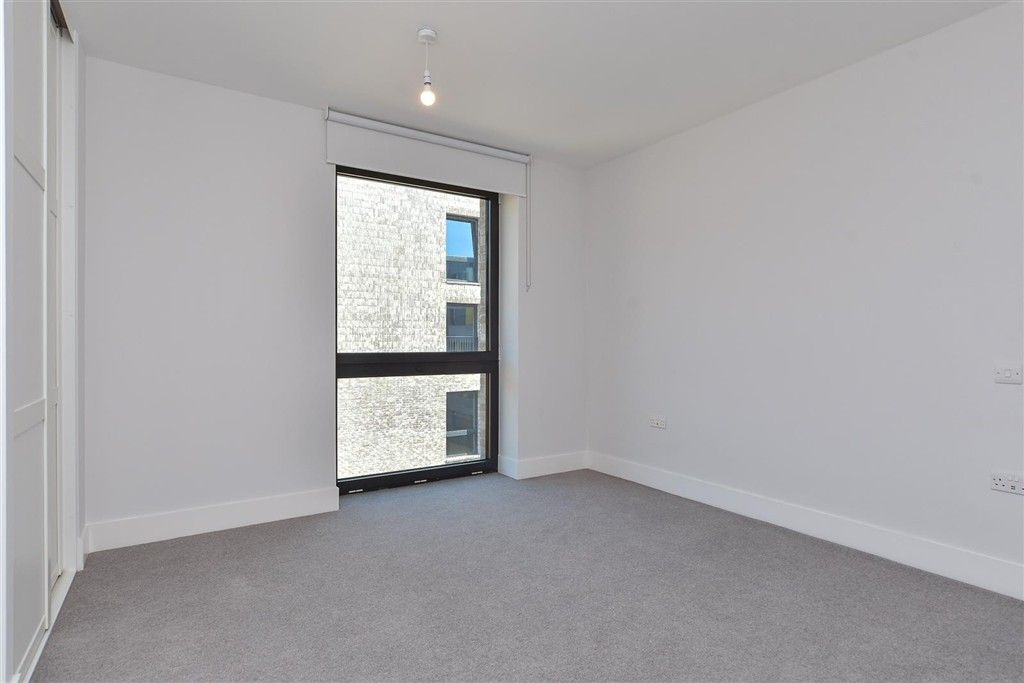 Property photo 2 of 12 Bedroom 1