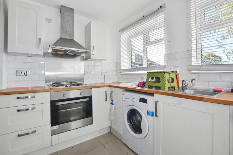 Property photo 3 of 18