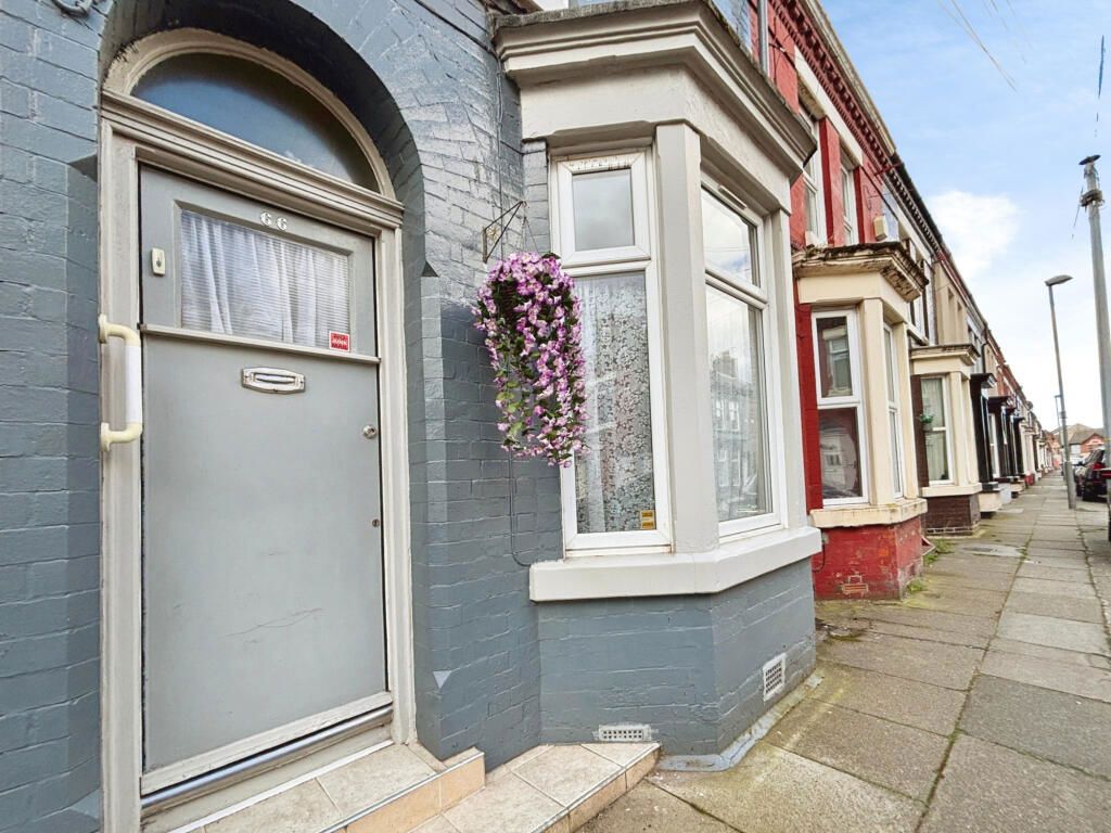 Property photo 1 of 12