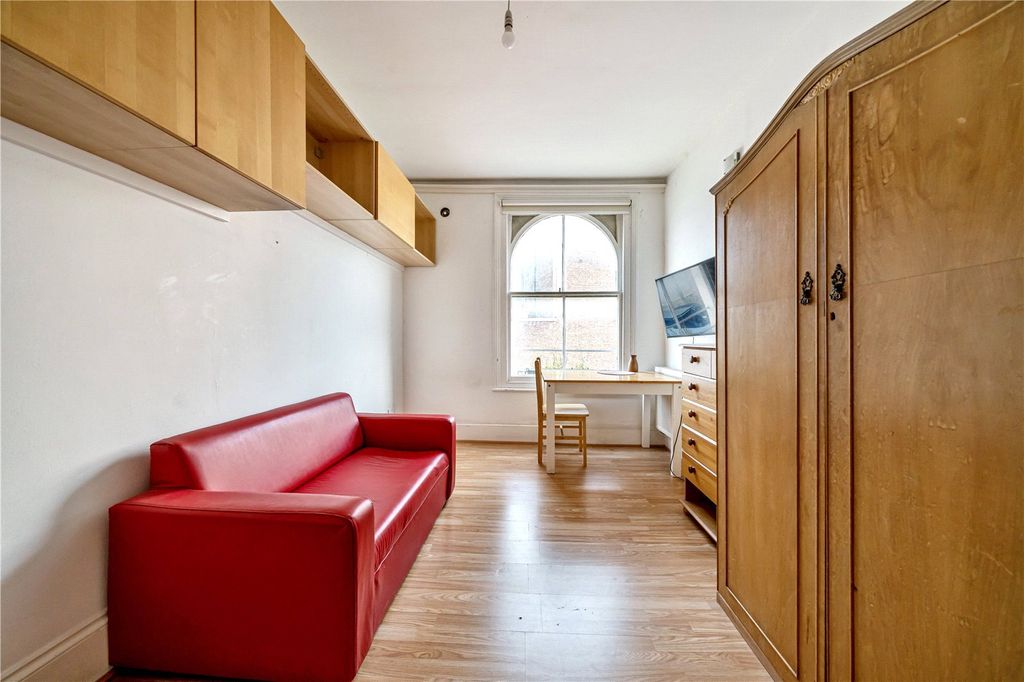 Property photo 3 of 8 Picture No. 39