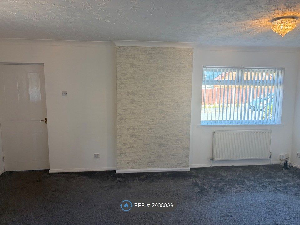 Property photo 2 of 16 Living Room