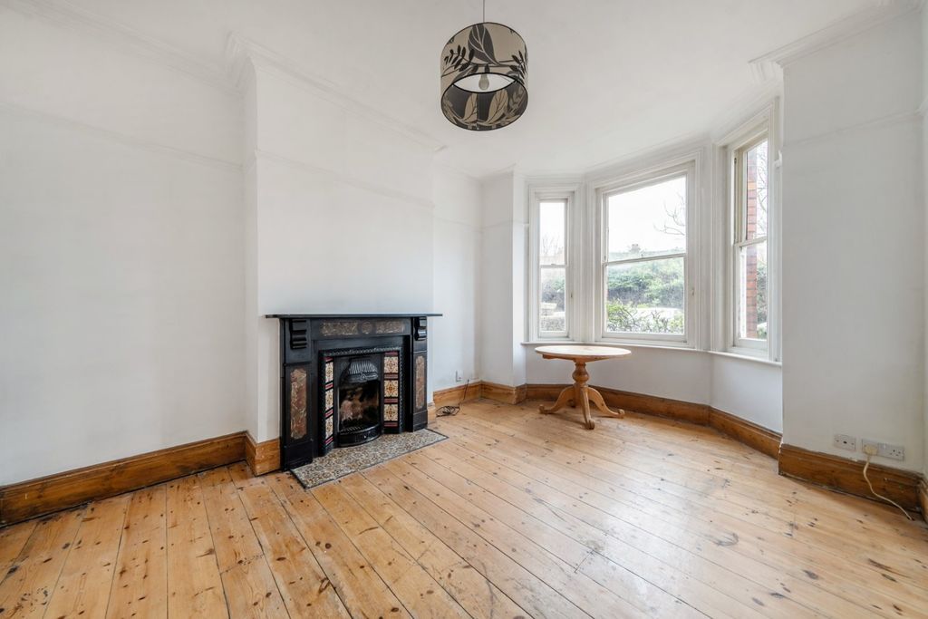 Property photo 2 of 13 Picture No. 04