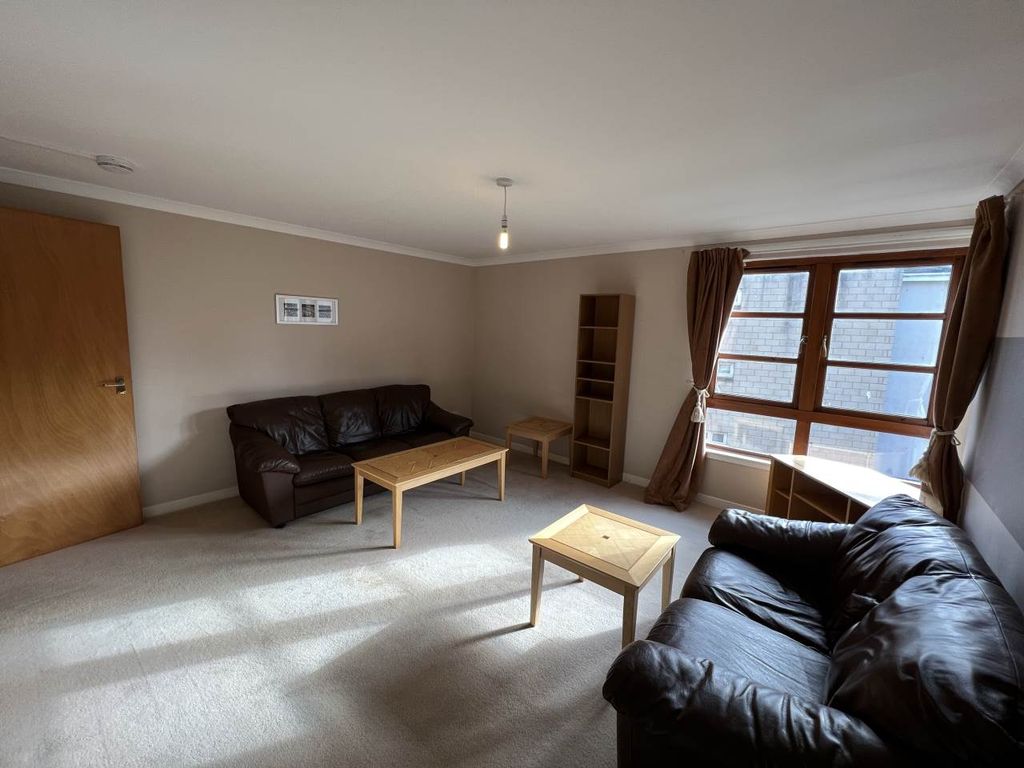 Property photo 3 of 10 Img_3677