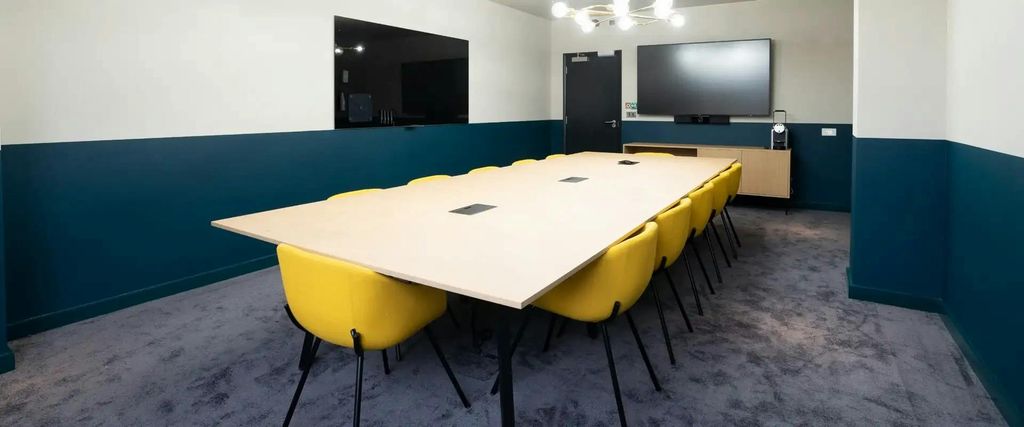 Property photo 3 of 8 Communal Meeting Room