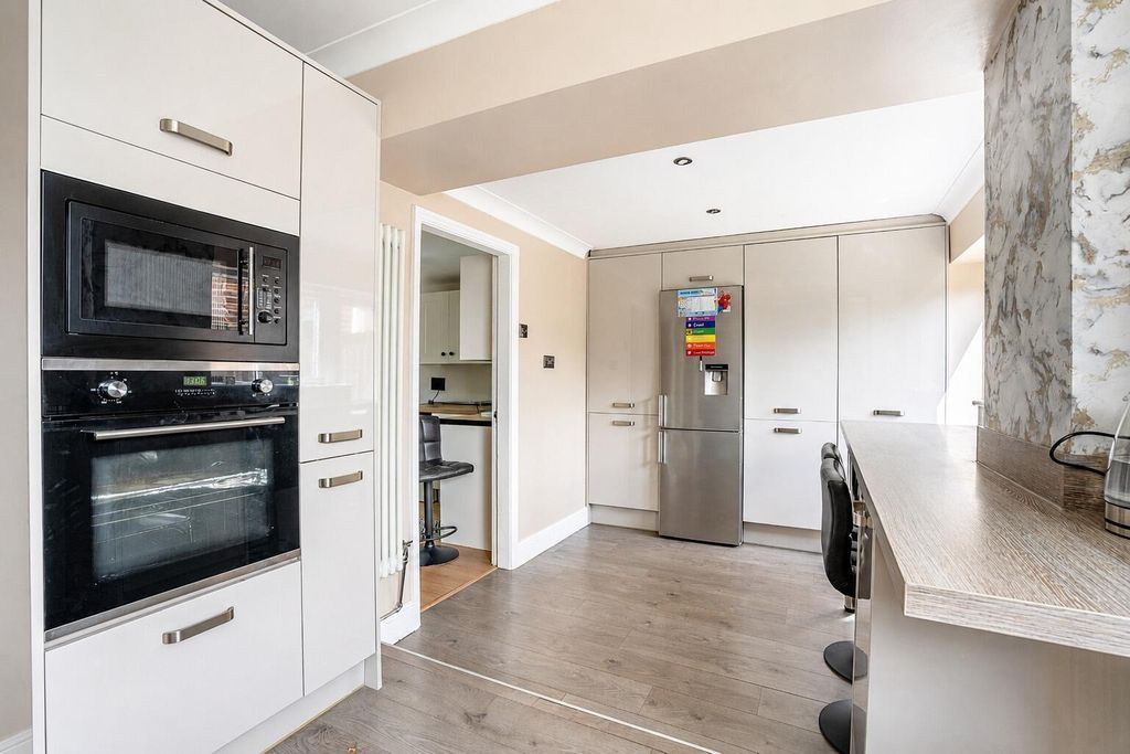 Property photo 1 of 22 Kitchen