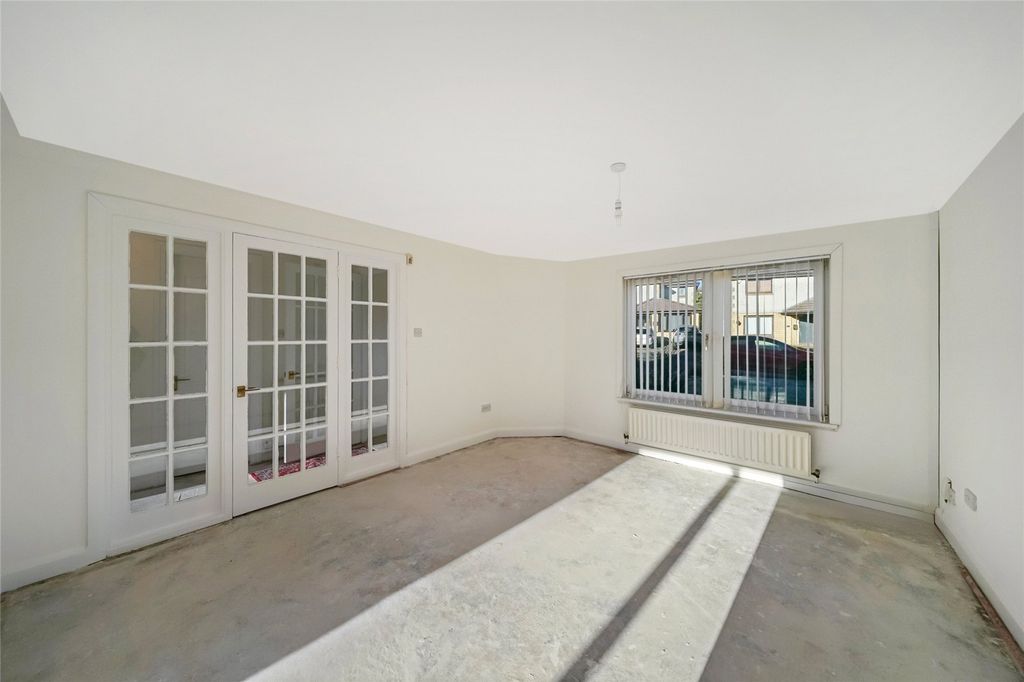 Property photo 2 of 21 Picture No. 04