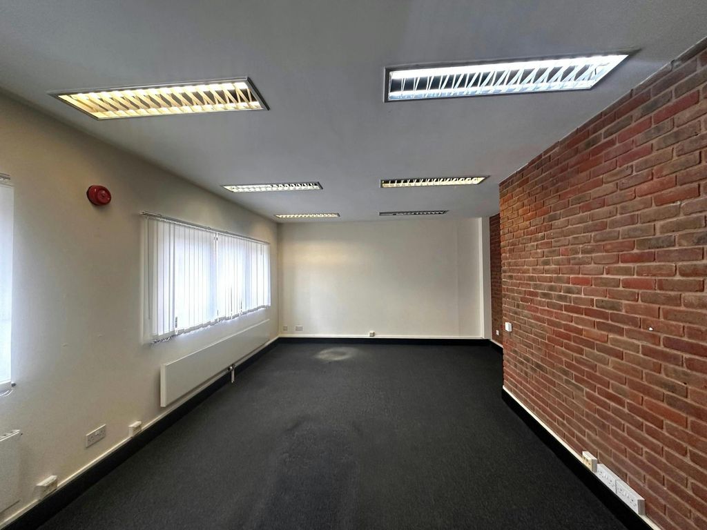 Property photo 3 of 9 Photo 1.Jpg