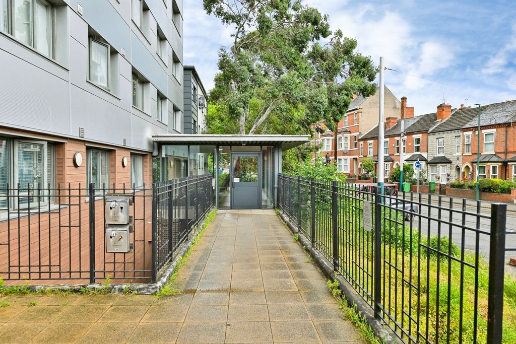 Property photo 1 of 12 Pbox-Img.Jpg