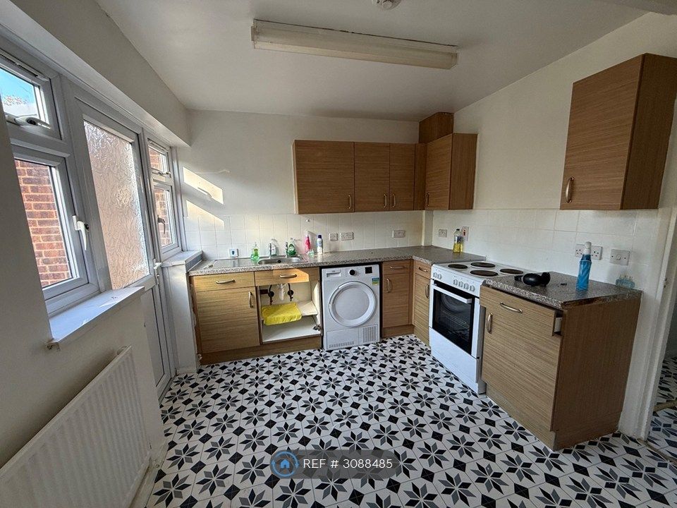 Property photo 3 of 20