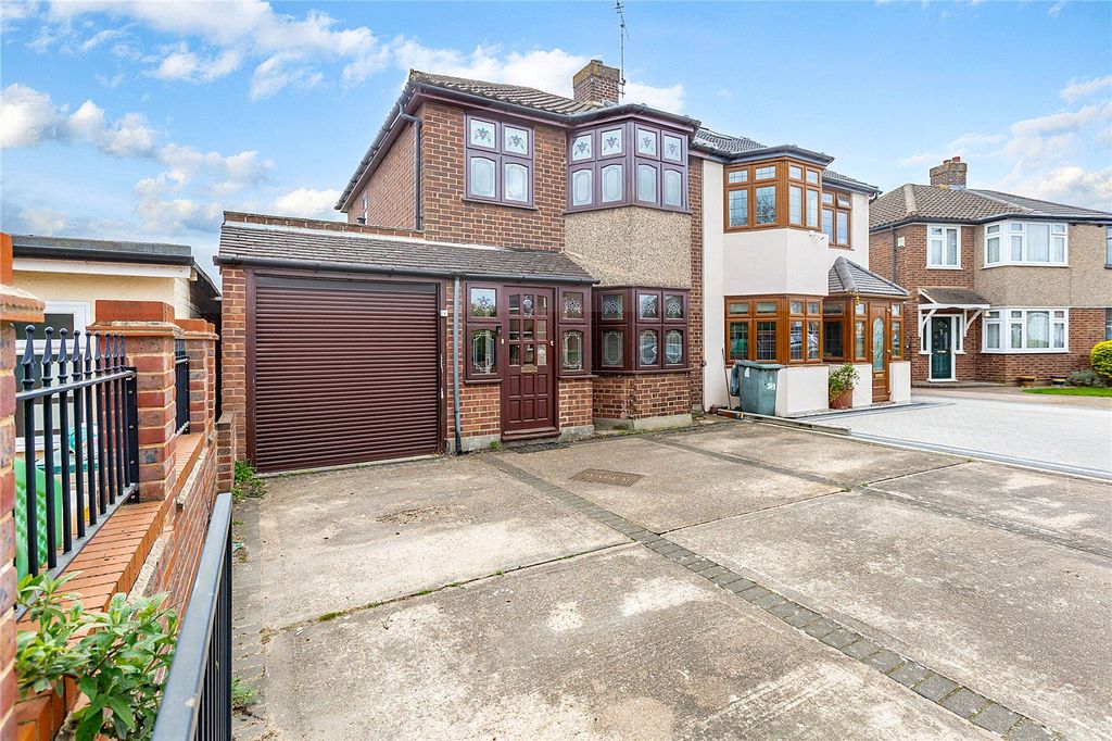 Property photo 1 of 19 Exterior