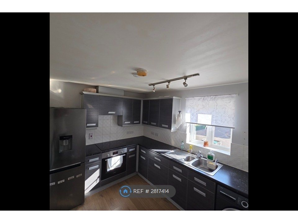 Property photo 1 of 23 Kitchen