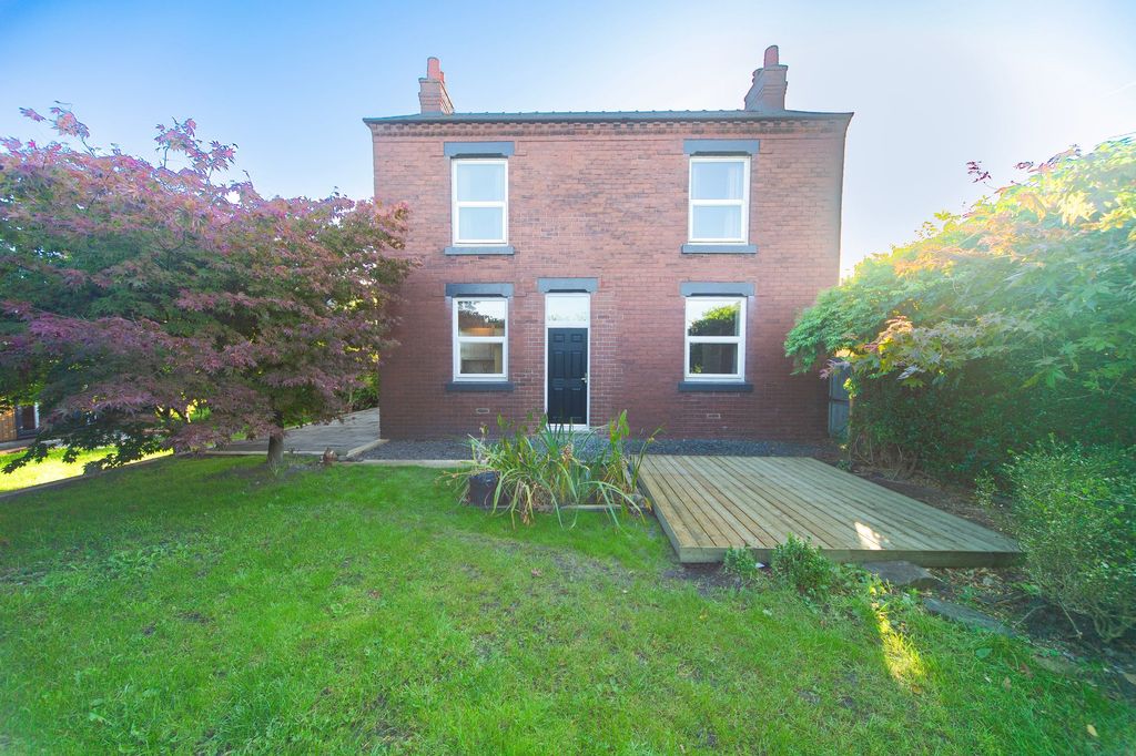 Property photo 1 of 21