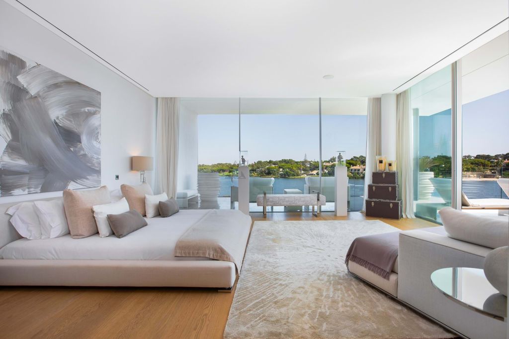 Property photo 3 of 28