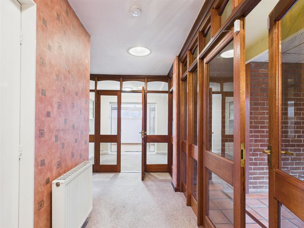 Property photo 2 of 22 Cam03604G0-Pr0200-Still004.Jpg