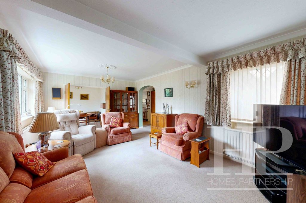 Property photo 2 of 30