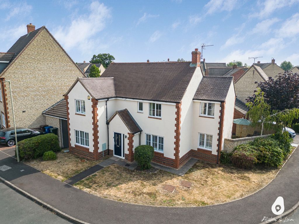 Property photo 1 of 28 5260261