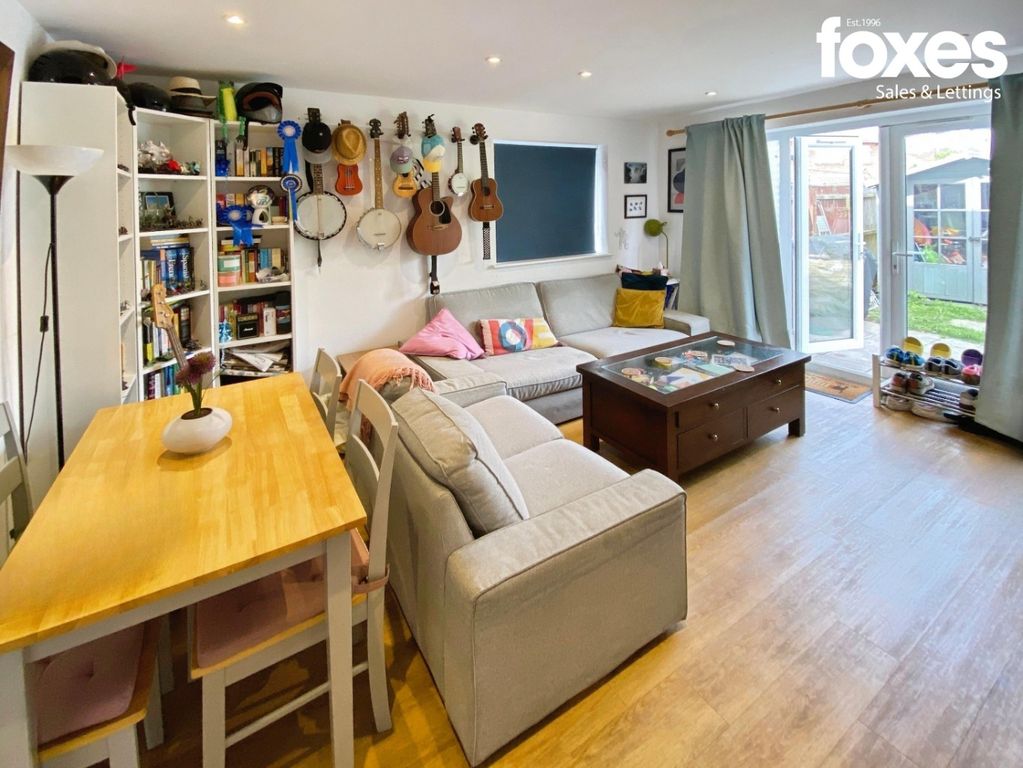 Property photo 3 of 10 5432973