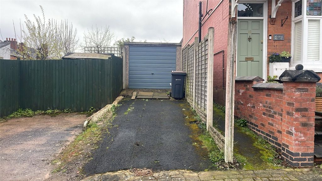 Property photo 2 of 35 Picture No. 43