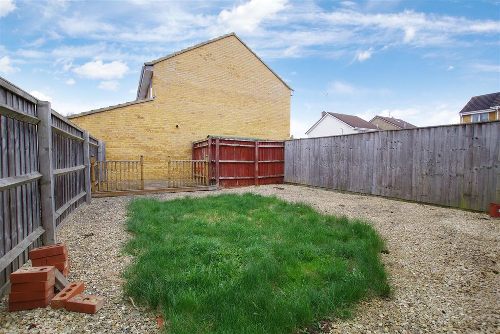 Property photo 2 of 9