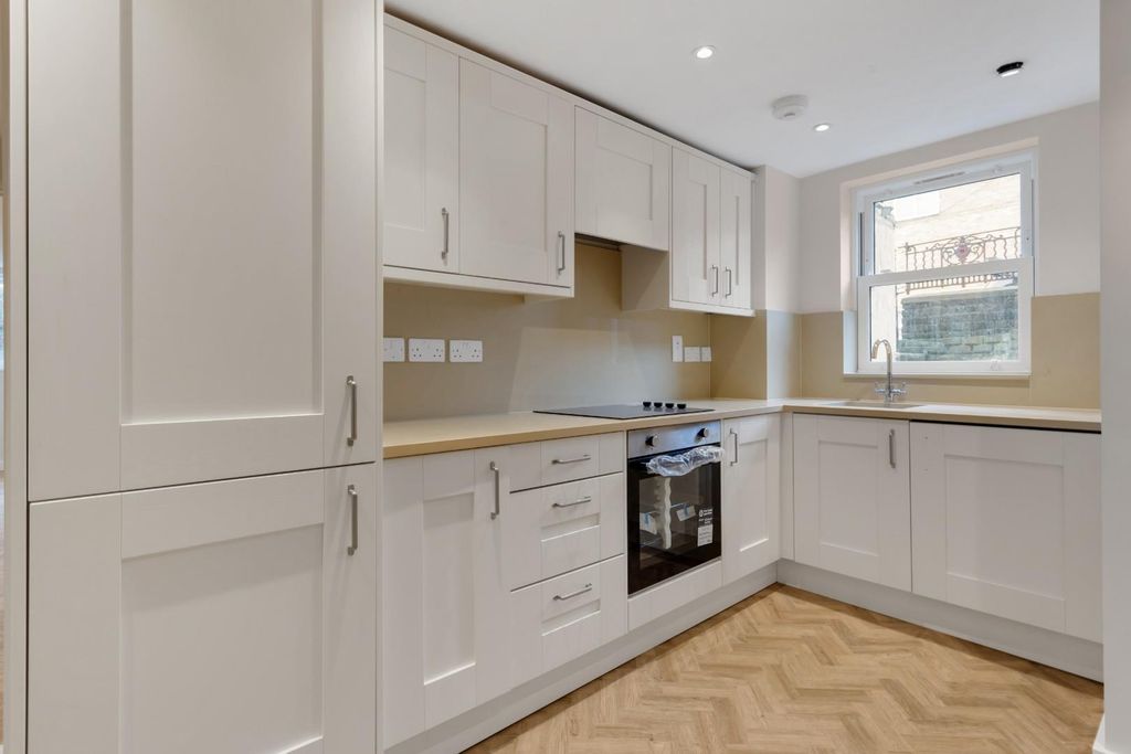 Property photo 3 of 12 Img_8181.Jpg