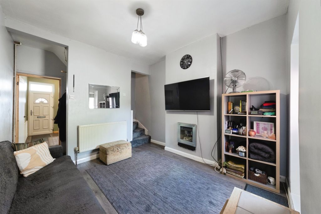 Property photo 3 of 17