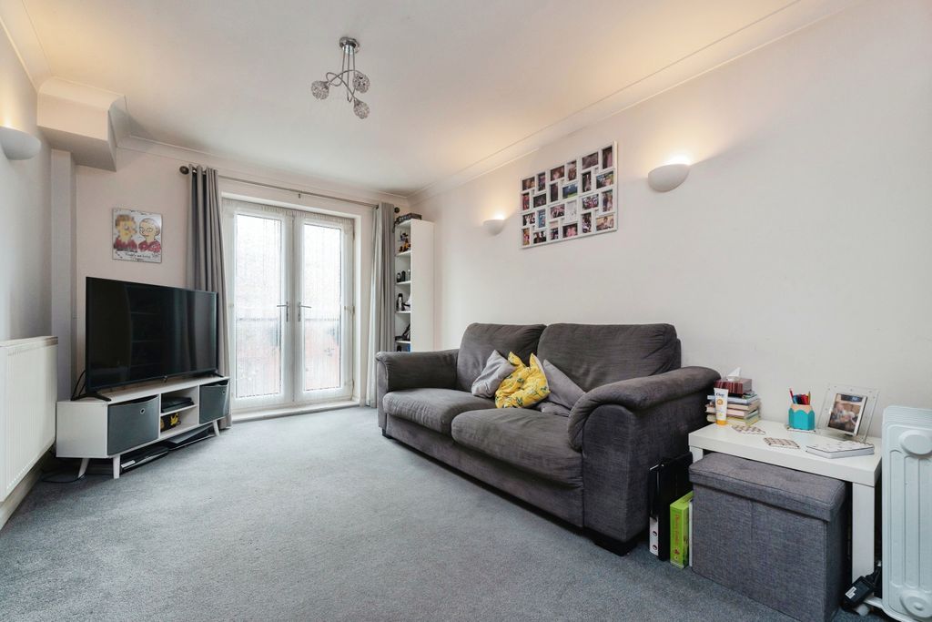 Property photo 3 of 13 Reception Room