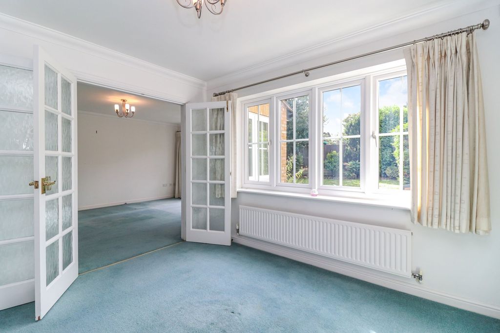 Property photo 3 of 16