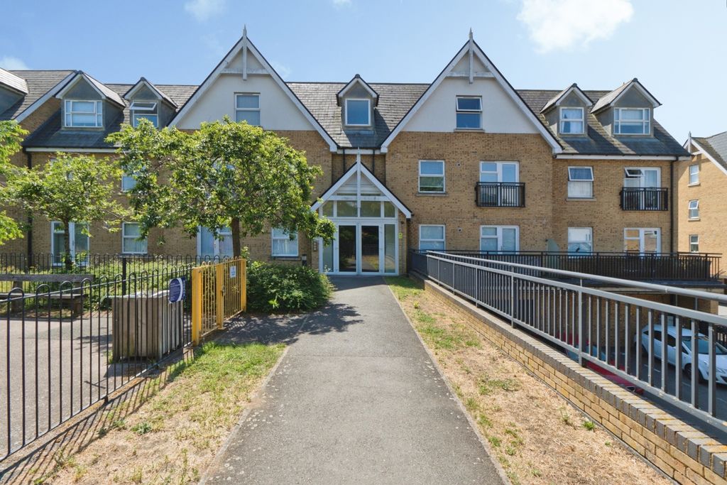 Property photo 1 of 16 Pbox-Img.Jpg