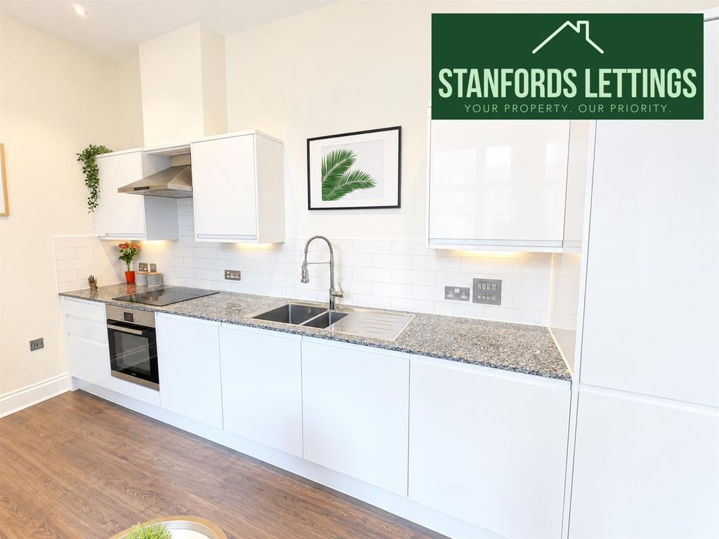 Property photo 2 of 6 F1Ab1F2A-744E-41A2-85De-4E0Cfe7A3B24.Png