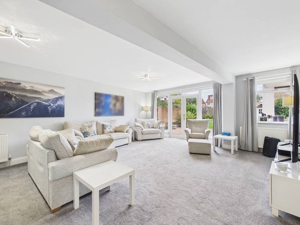 Property photo 2 of 23 Picture No. 10