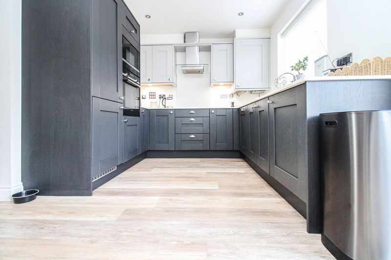 Property photo 3 of 15 Photo 20