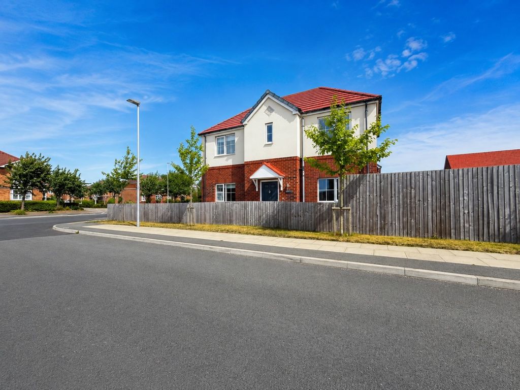 Property photo 2 of 26 5390235