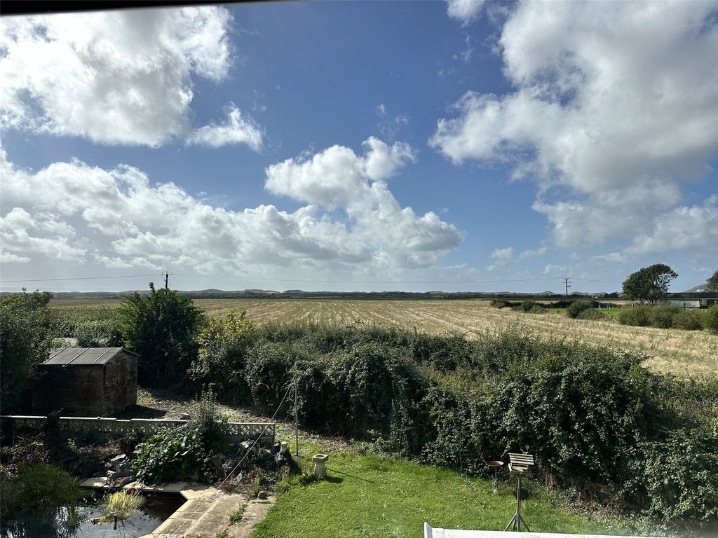 Property photo 3 of 26 Picture No. 08