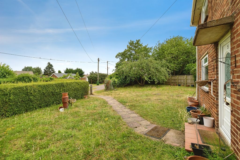 Property photo 3 of 19