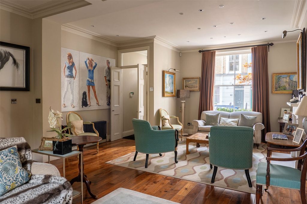 Property photo 3 of 13 Reception