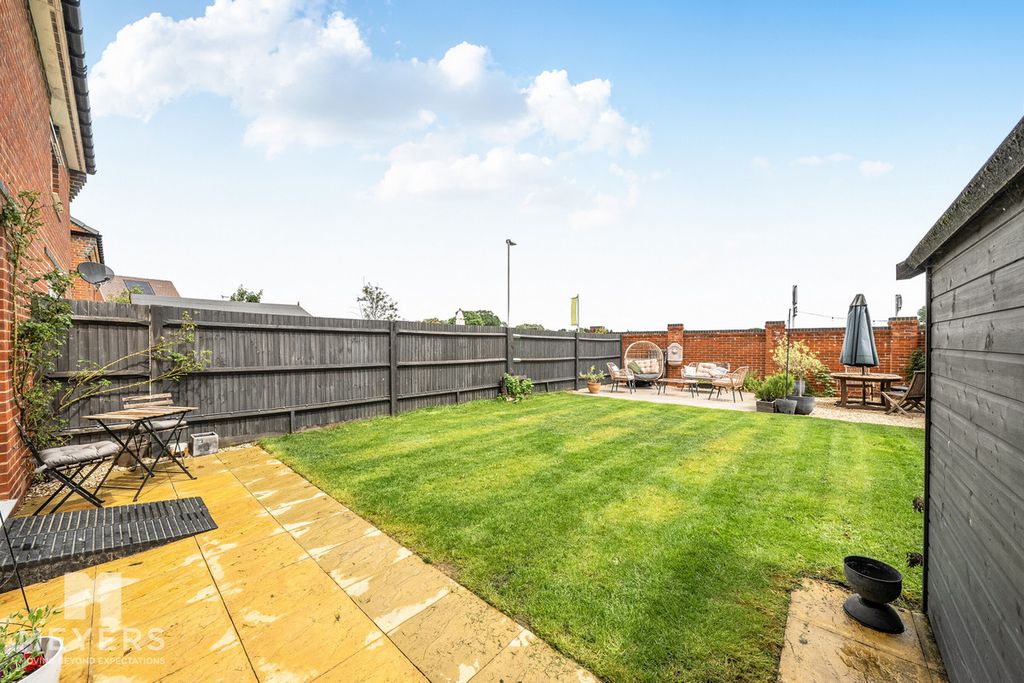 Property photo 3 of 19