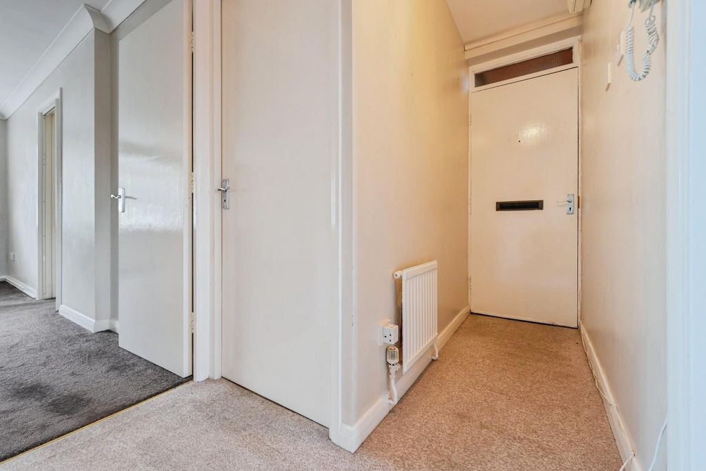 Property photo 3 of 19 41Saxonmilllane-12.Jpg