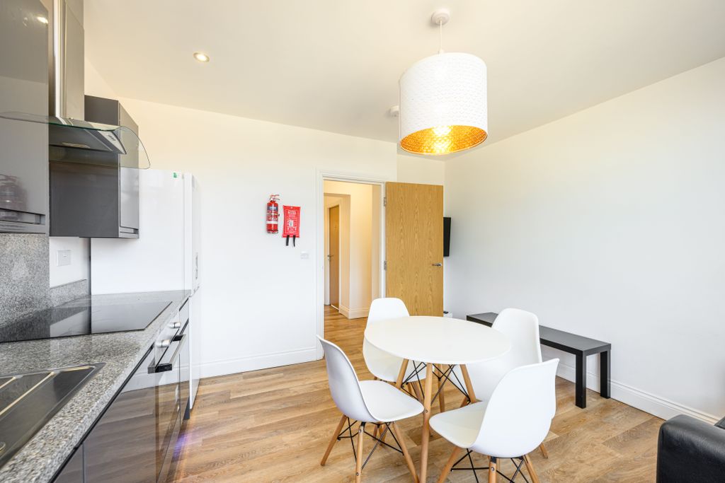 Property photo 3 of 10 20250817 Ras Properties 21 Ridley Place, Flat B-3