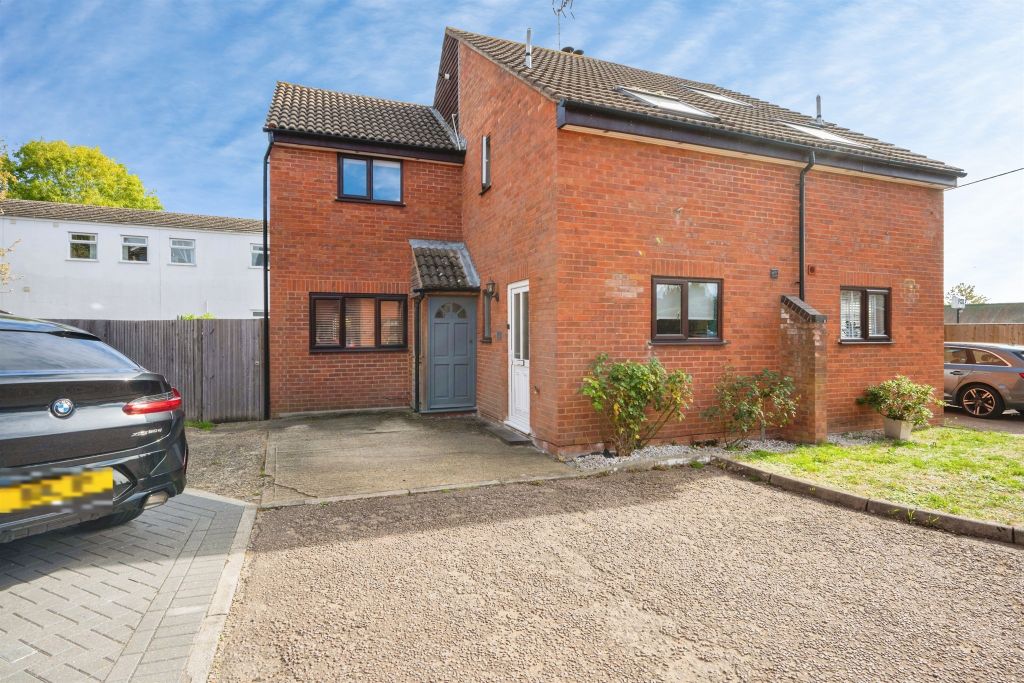 Property photo 1 of 16