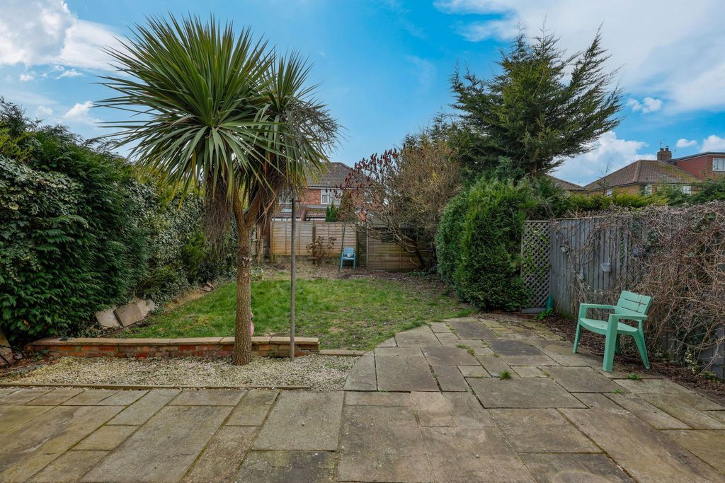Property photo 2 of 15